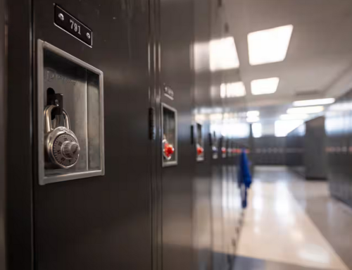 Violence envers le personnel scolaire Un cadre d’intervention en développement   